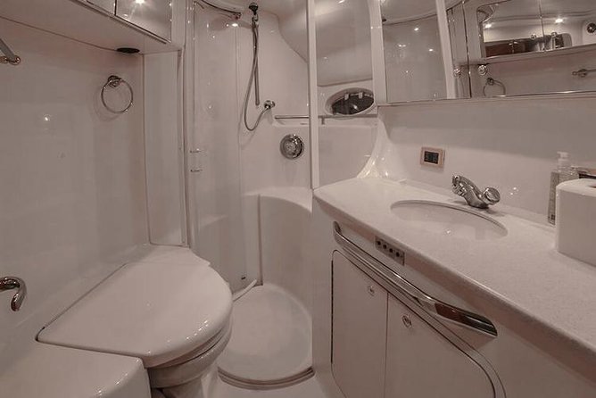 3 Hour Xpu-Ha - 51' Sea Ray Tulum, Playa del Carmen, Riviera Maya - What the crew adds to the experience