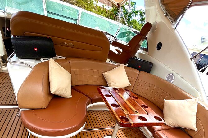 4 hours - Private 48ft Yacht all inclusive in Tulum and Playa del Carmen - Why the crew can make or break the day