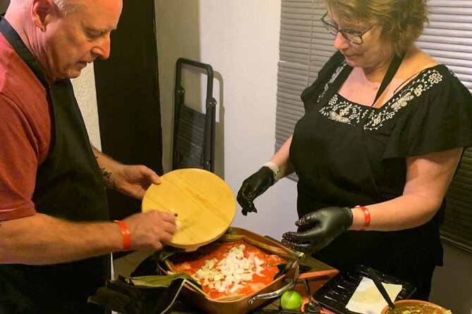 4h Cooking Class in Cancun with 8 Recipes & Bottomless Drinks - Sitting Down to the Food You Prepared