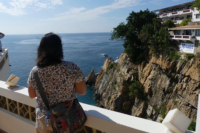 4Hrs Small Group Half Day City Tour with Lunch at High Divers - La Quebrada: the show you came to see