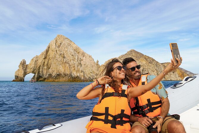 6-Hour Guided City and Cruise Tour of Los Cabos with Lunch - Cabo San Lucas and the fast boat to the Arch