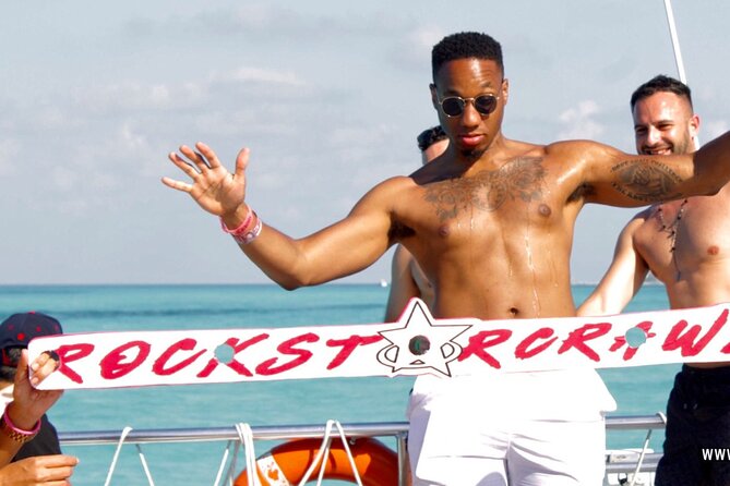 Adults only Hip Hop Sessions Boat Party Cancun - Eat before boarding, then pace yourself