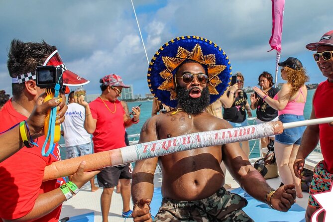 Adults only Hip Hop Sessions Boat Party Cancun - Photos give you a useful souvenir