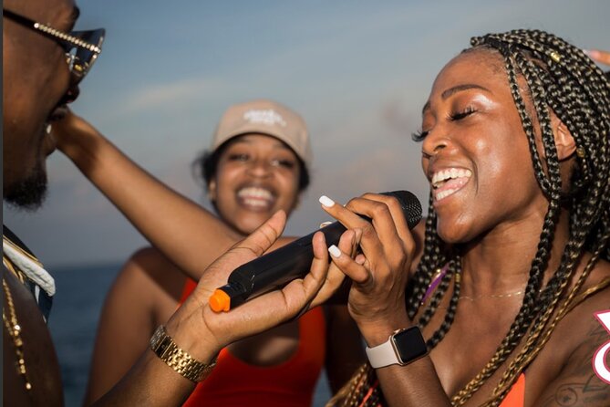 Adults only Hip Hop Sessions Boat Party Cancun - Who will enjoy this Cancun boat party