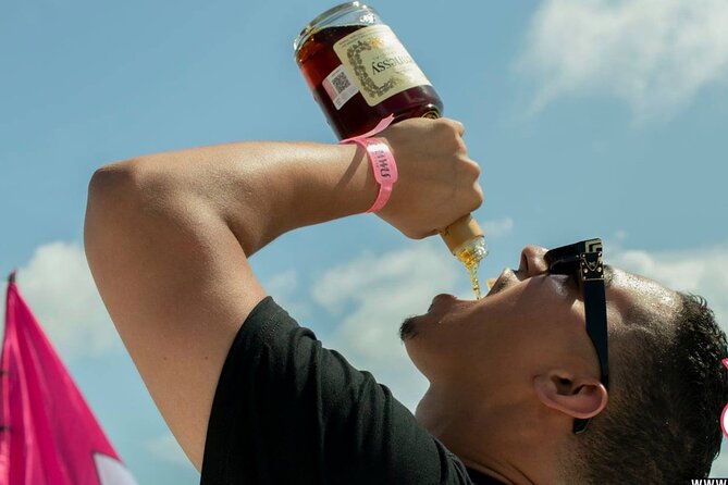 Adults only Hip Hop Sessions Boat Party Cancun - A floating club with a Caribbean view