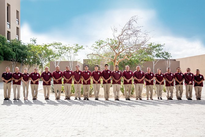 Airport Roundtrip Private Transportation - Who should book this private Cabo transfer?