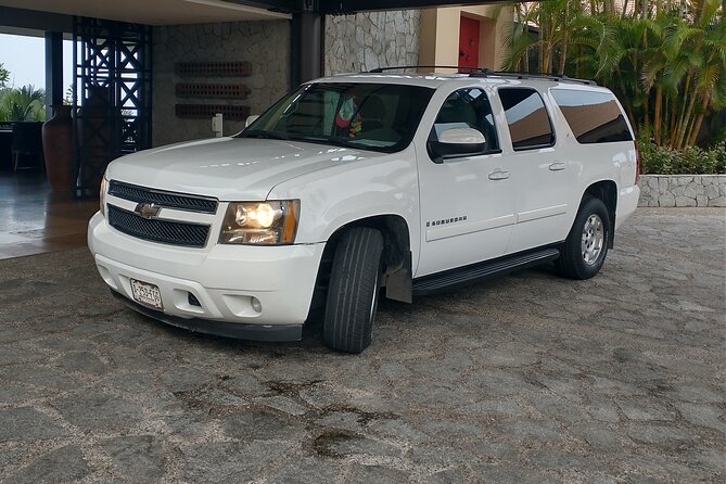 Airport Taxi Service - Cold water, beer, and a relaxed first ride