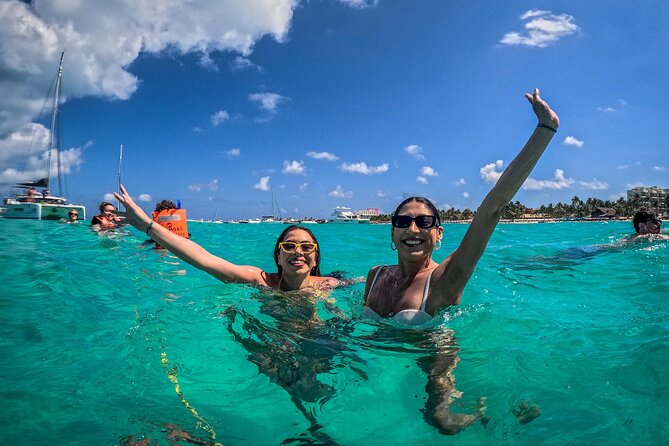 All-Inclusive Isla Mujeres Catamaran with Free Transportation - Free time in downtown Isla Mujeres