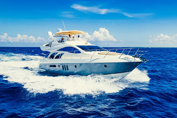 All Inclusive Luxury Yacht – Private Island Experience - Premium drinks and attentive service