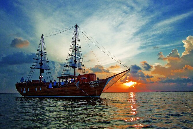Amazing Romantic Dinner on a Spanish Galeon with Saxophone Music - Saxophone music does much of the romantic work