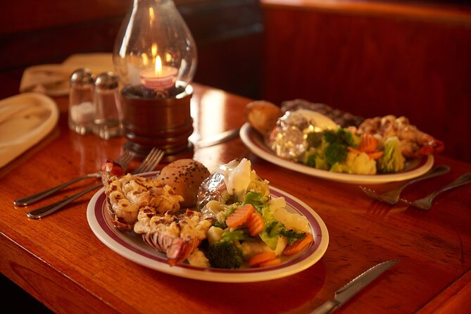 Amazing Romantic Dinner on a Spanish Galeon with Saxophone Music - Seating, comfort, and the practical side of the boat
