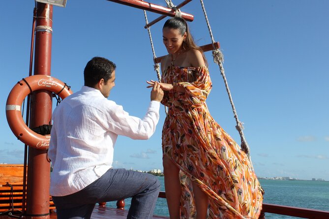 Amazing Romantic Dinner on a Spanish Galeon with Saxophone Music - Who will enjoy this romantic dinner cruise?
