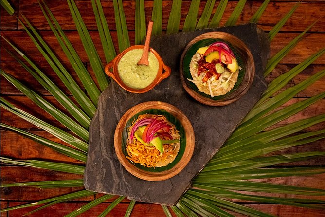 Authentic Mayan Cooking Class in Cozumel - Drinks, entertainment, and the full meal