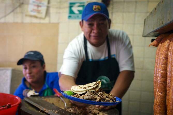 Azcapotzalco: Mexico City’s Culinary Kaleidoscope - Starting at the Arbol de la Noche Triste