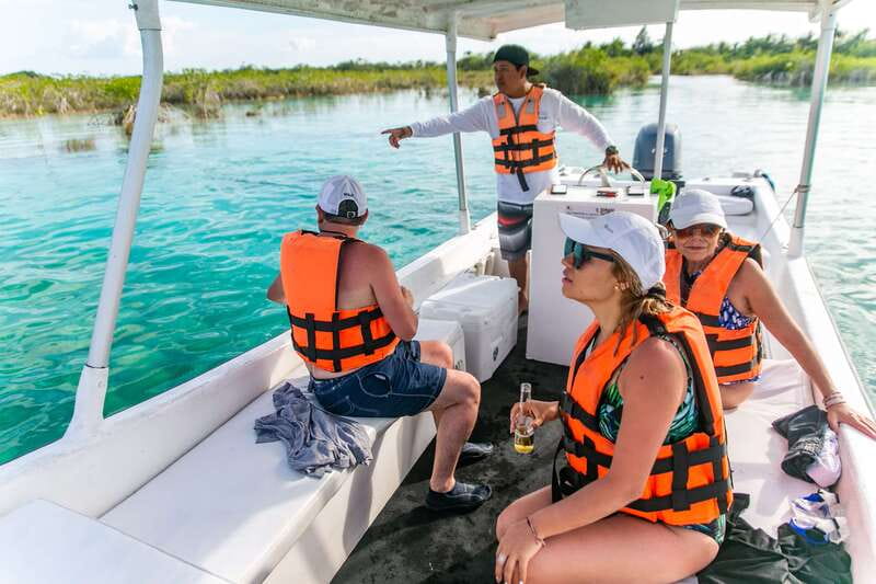 Bacalar: 3 Hour Boat Trip with Swimming & Drinks - Cenote Negro and the deeper side of Bacalar
