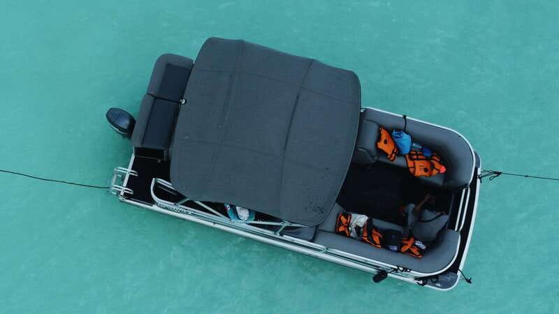 Bacalar: 3-hr Pontoon Boat Tour with Beach Club + Kayaks - Key points before you book