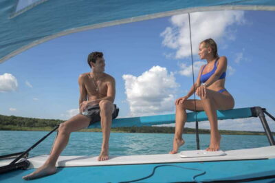 Group Sailing Tour with Guide