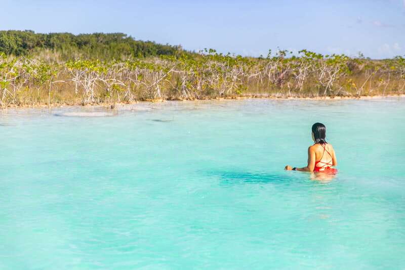 Bacalar: Private Sailboat Tour with Lagoon Swimming - Mangroves, old stromatolites, and your best swim
