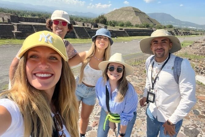 Balloon Flight and Teotihuacan Tour w/Breakfast from Mexico City - Watching the balloons rise at Globopuerto Aerostat