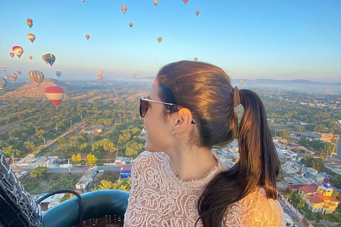 Balloon flight + pick up in CDMX + Breakfast in Cave + Pyramids - Breakfast inside La Cueva Teotihuacán