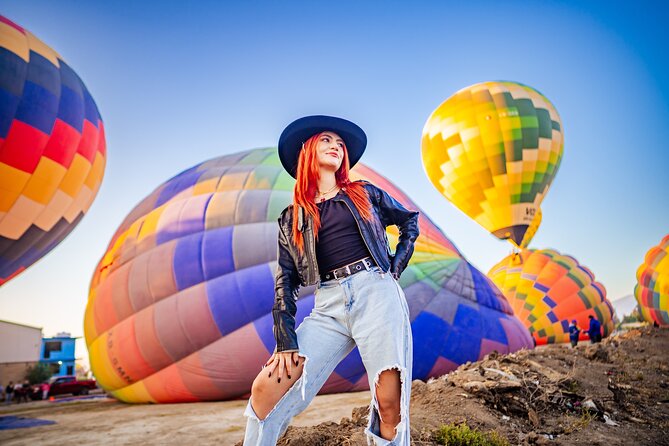 Balloon Flight with Breakfast in a Natural Cave and Transportation from CDMX - Watching the balloons inflate before takeoff