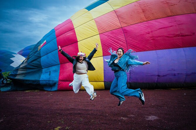 Balloon Flight with Breakfast in a Natural Cave and Transportation from CDMX - Breakfast inside La Cueva Teotihuacán