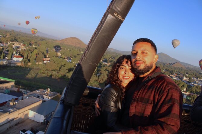 Balloon Flight with Breakfast in Cave and Pyramids of Teotihuacan - Transportation, comfort, and group size
