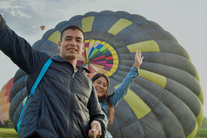 Balloon flight with breakfast in Cave and Pyramids tour from CDMX - The real price: $148.98 per person