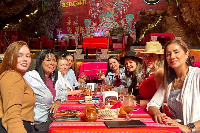 Balloon Flight with Breakfast in Cave and Round Trip CDMX - Your Choice at the Teotihuacan Pyramids