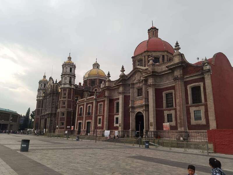 Basilica de Guadalupe: Complete Walking Tour - Climbing Tepeyac Hill to El Cerrito