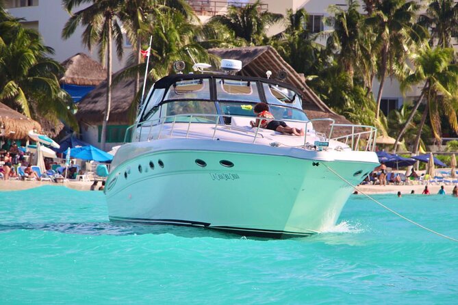Beautiful Yacht SeaRay 48ft / 15PAX 25P16 - What the four-hour outing feels like