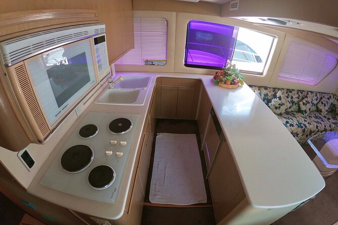 Biggest Luxury Yacht Boat Best in Cancun up to 28 pax - Who will enjoy this yacht most