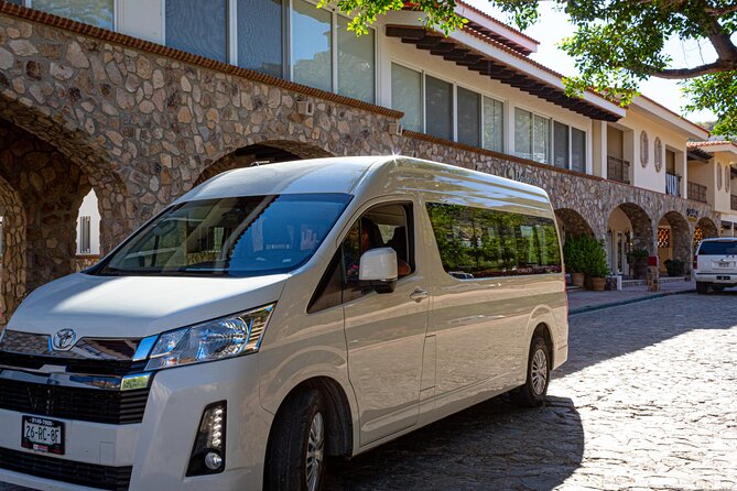 Cabo Airport Transportation - Choosing the Right Destination