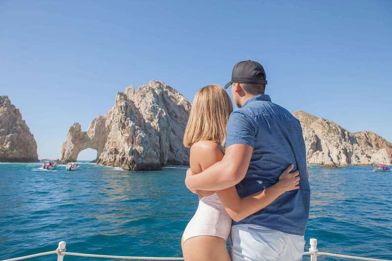 Cabo Catamaran Snorkel: Arch & Santa Maria, Open Bar, Snacks - Returning along the Tourist Corridor