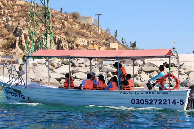 Cabo San Lucas Arc Group Tour in Glass Bottom Boat - The photo policy and how to handle it