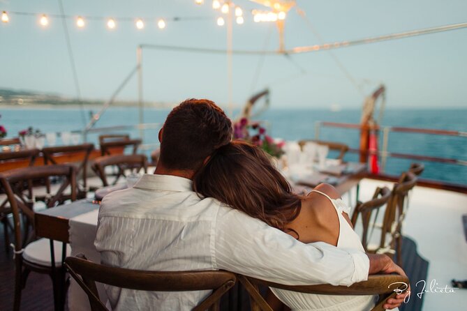 Cabo San Lucas Luxury Sailing Yacht and Dinner with a Chef - Land’s End and the Arch From the Sea