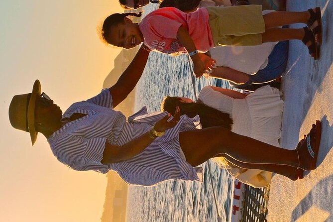 Cabo San Lucas Sunset Cruise with Unlimitted Drinks - Comfort, Seating, and Onboard Facilities