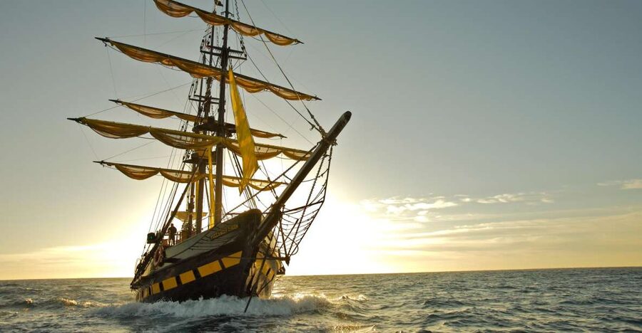Cabo San Lucas: Sunset Pirate Ship Cruise with Dinner Show - The One-Hour Cruise Past Los Arcos