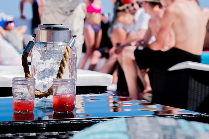 Cabo Sunset Dinner Cruise with Live Music & Open Bar on Cabo Wave - Who should book Cabo Wave?