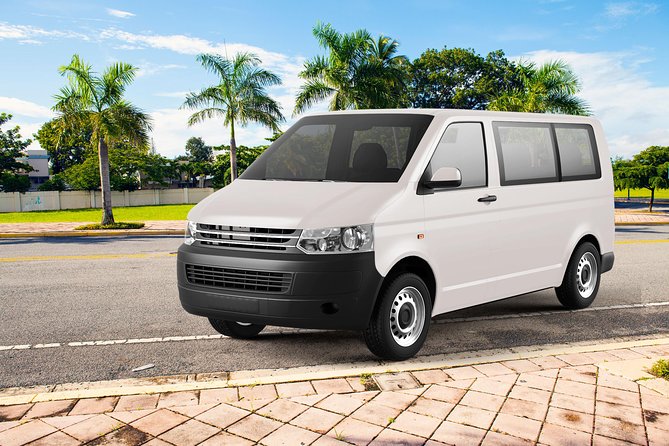 Cancun Airport Hotel Private Transfer by Minivan - Booking advice for a smoother arrival