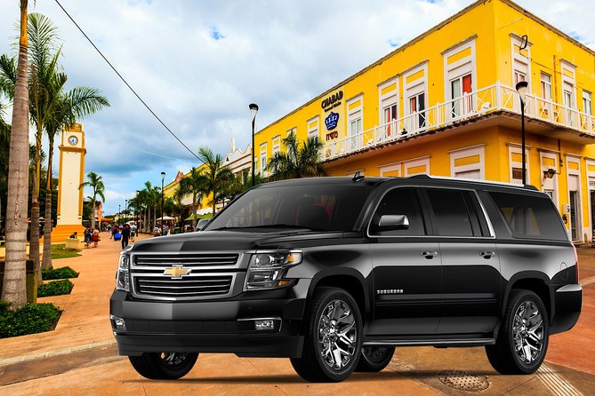 Cancun Airport to Hotel Private Deluxe SUV - Finding the Representative in the Correct Terminal