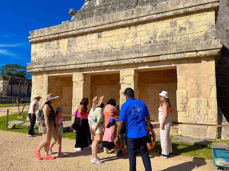 Cancun: Chichen Itza Early Access Guided Tour - What the two-hour site visit feels like
