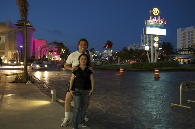 Cancun City Sightseeing and Shopping Tour on a Double Decker bus - The important points at a glance