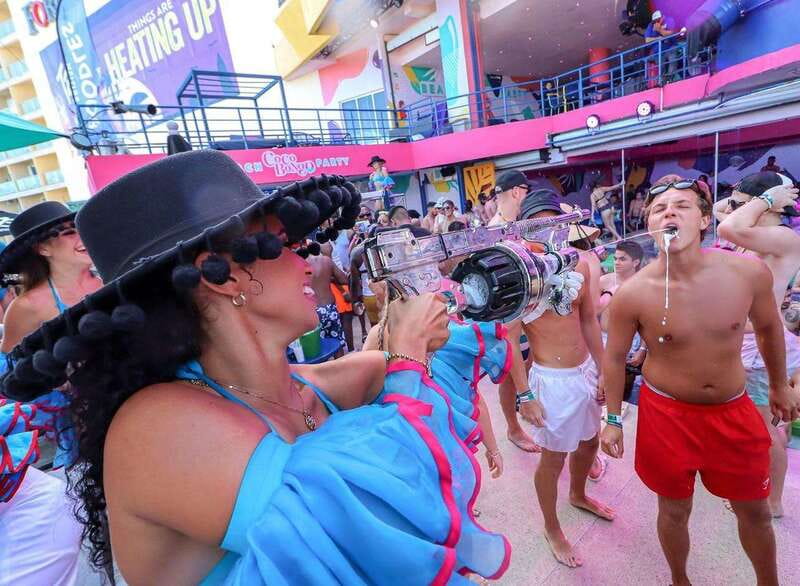 Cancún: Coco Bongo Beach Party Experience - Who will enjoy Coco Bongo most?