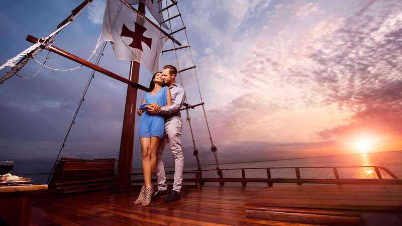 Cancun: Columbus The Romantic Dinner Cruise - Finding Marina Aquatours at Playa Tortugas