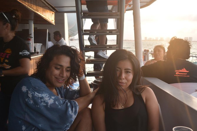 Cancun Dancer Cruise to Isla Mujeres with Snorkeling and Lunch - Isla Mujeres in a limited window