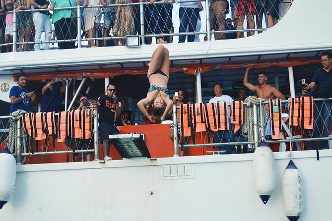 Cancun Dancer Cruise to Isla Mujeres with Snorkeling and Lunch - Who should book the Dancer Cruise?