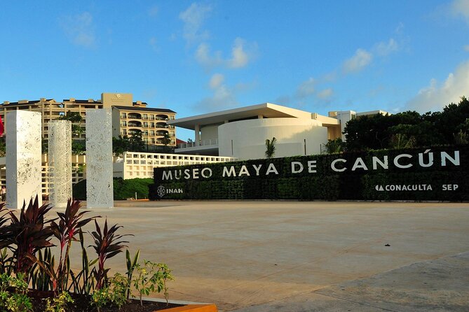 Cancun Guided Sightseeing, Shopping and Tasting Tour - Starting with Cancun’s best public viewpoint