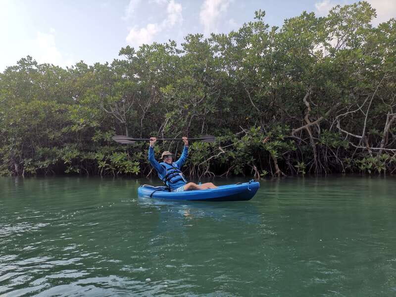 Cancun: Kayaking Tour in Nichupte Lagoon - Following the mangroves into narrow channels