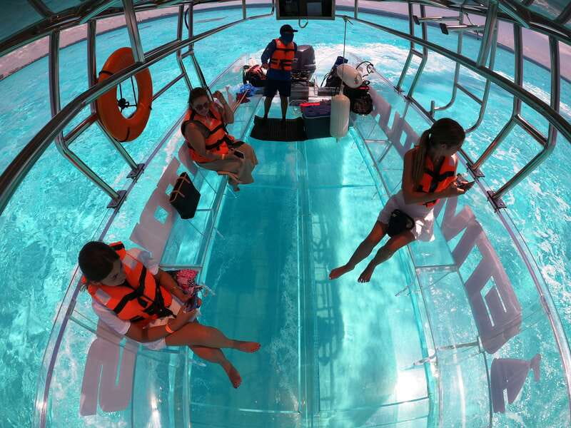 Cancún: Nichupté Lagoon Transparent Boat Tour with Drinks - A clear view of Nichupté Lagoon